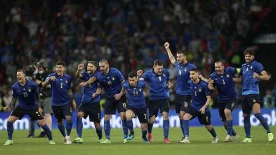 Taliani sa tešia z víťazstva