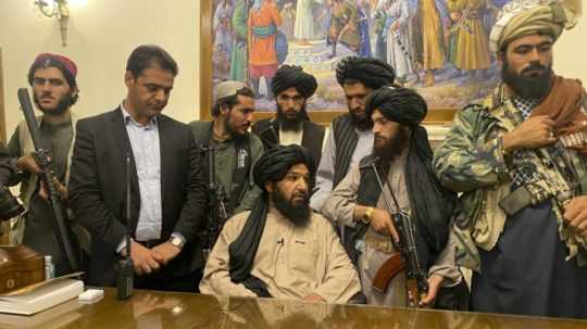 Taliban v prezidentskom paláci.