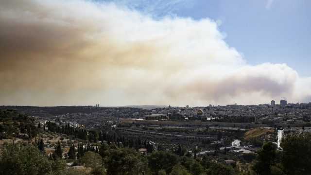 Lesné požiare v okolí Jeruzalema nútia k evakuácii obyvateľov