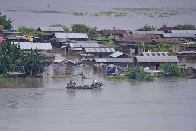záplavy India dediny vytopené domy