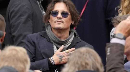Johnny Depp na festivale v Karlových Varoch.