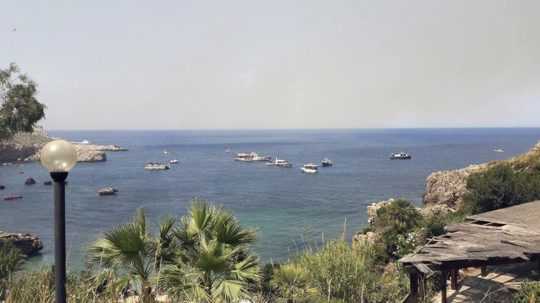 Sicília pobrežie lode