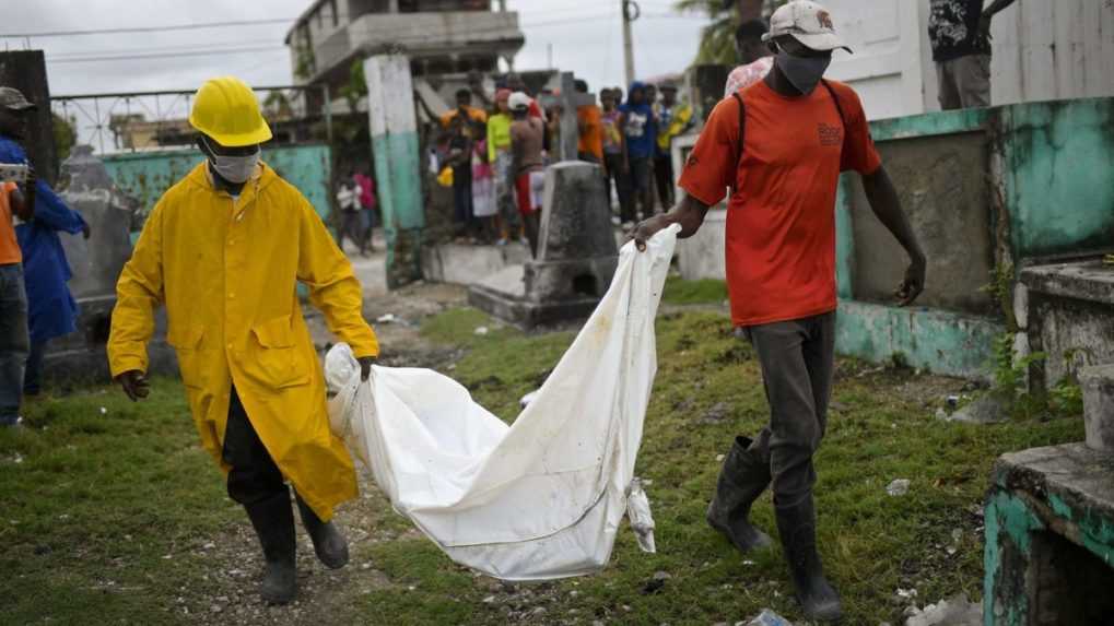 Zemetrasenie na Haiti si už vyžiadalo cez 2 000 obetí
