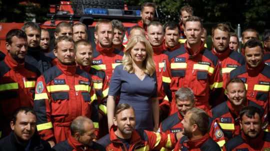 Prezidentka s hasičmi