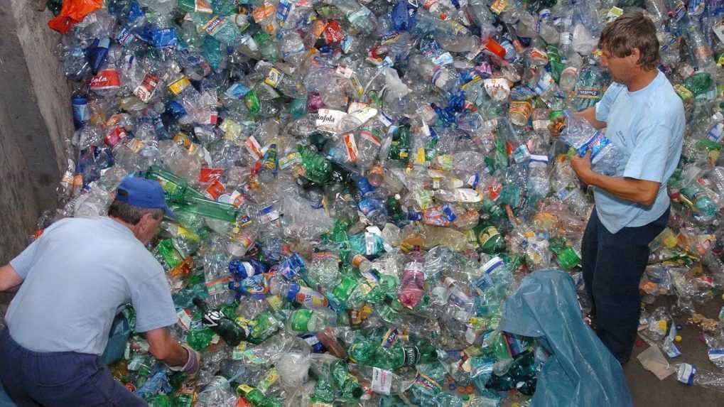 Nová legislatíva o odpadoch zakazuje spaľovanie inak využiteľného odpadu