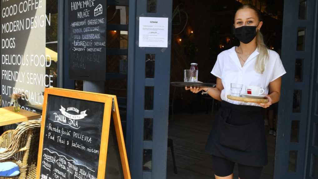 Prieskum: Ďalšiu vlnu pandémie by nemusela prežiť viac ako polovica reštaurácií