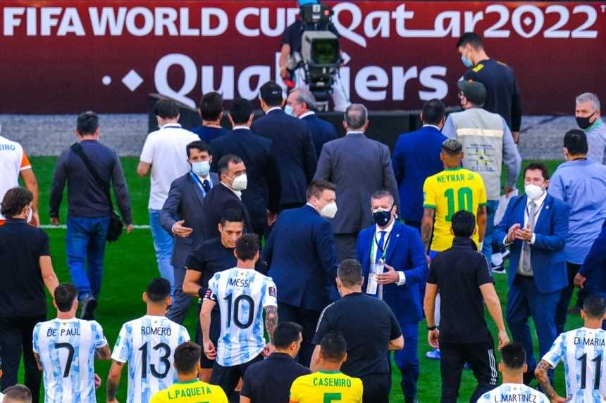 Kvalifikačný duel medzi Brazíliou a Argentínou prerušili hygienici. Zápas nedohrali