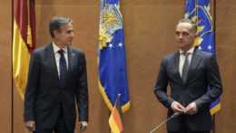 americký minister zahraničia Antony Blinken a jeho nemecký náprotivok Heiko Maas