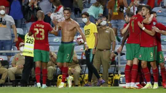 Radosť Cristiana Ronalda po 111. góle v drese Portugalska