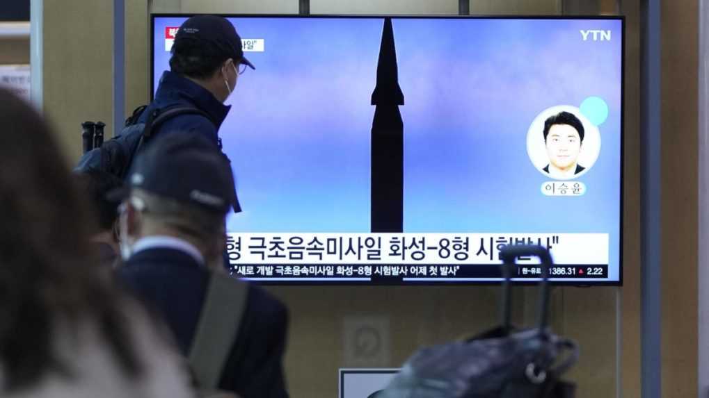 Odpálili sme hypersonickú strelu, hlási Severná Kórea