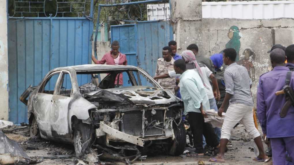 Pri samovražednom útoku islamistov v Somálsku zomrelo najmenej 15 ľudí