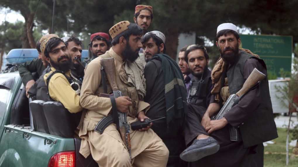 Západ odsudzuje Taliban z mimosúdnych popráv afganských expolicajtov