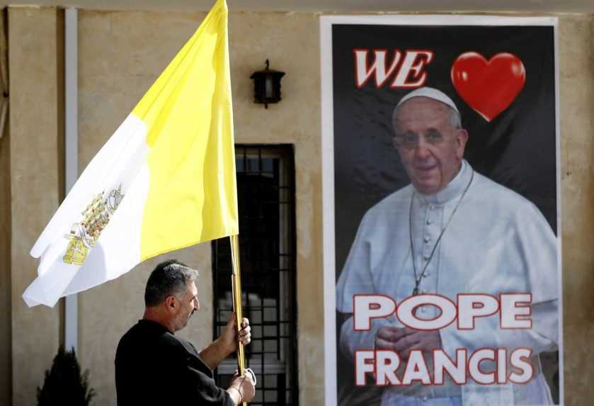 Vatikán bude žiadať od zamestnancov covidové certifikáty
