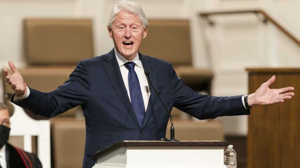 Bývalého amerického prezidenta Clintona prepustili z nemocnice