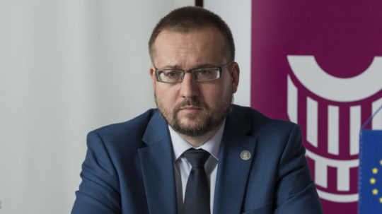 Na snímke jeden z kritikov reformy rektor Univerzity Komenského Marek Števček.