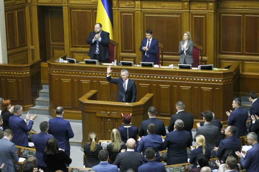 Ukrajinský parlament schválil vyhlásenie výnimočného stavu