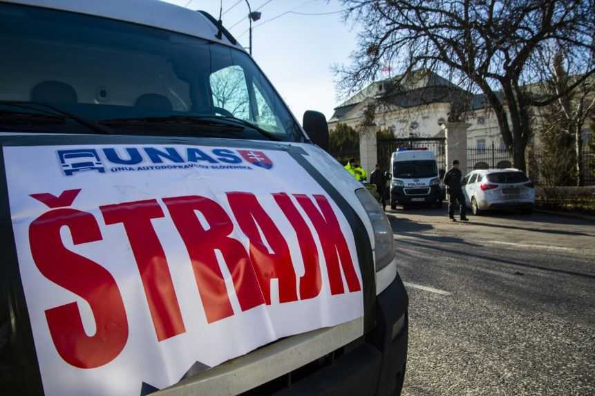 Únia autodopravcov je pripravená opäť štrajkovať, vládu vyzýva na rokovanie
