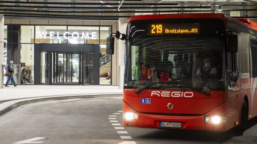 Prímestskú dopravu v Bratislavskom kraji bude zabezpečovať nový dopravca