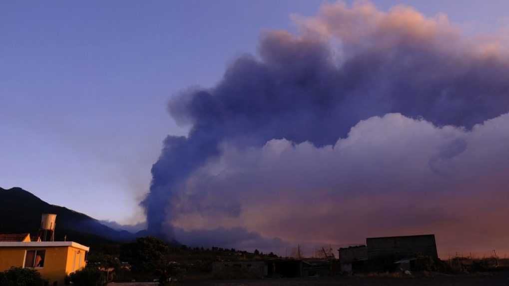 Láva z vulkánu Cumbre Vieja zničila ďalšie domy