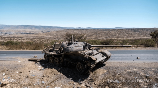Poškodený tank v Etiópii.
