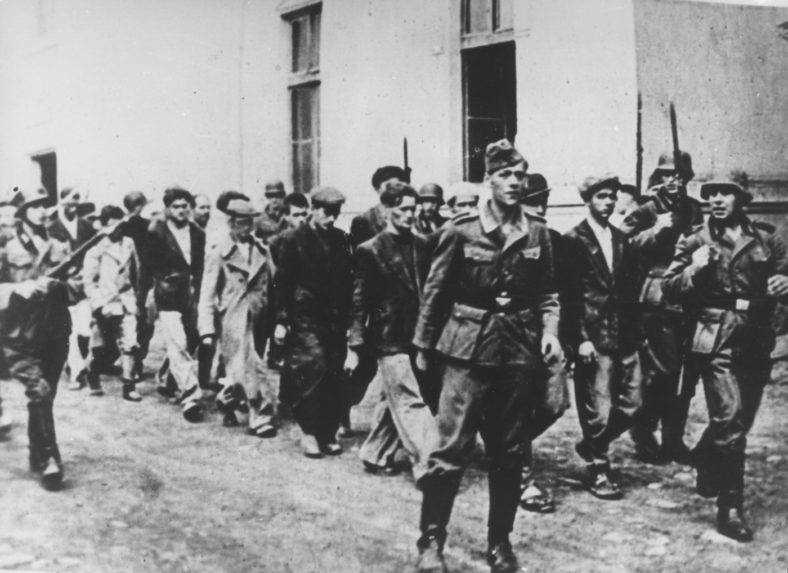 Masaker v Kragujevci: Nacisti popravili stovky mužov vrátane študentov