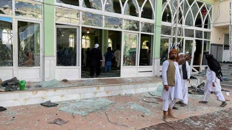 Výbuch v mešite v afganskom Kandaháre si vyžiadal najmenej 37 mŕtvych