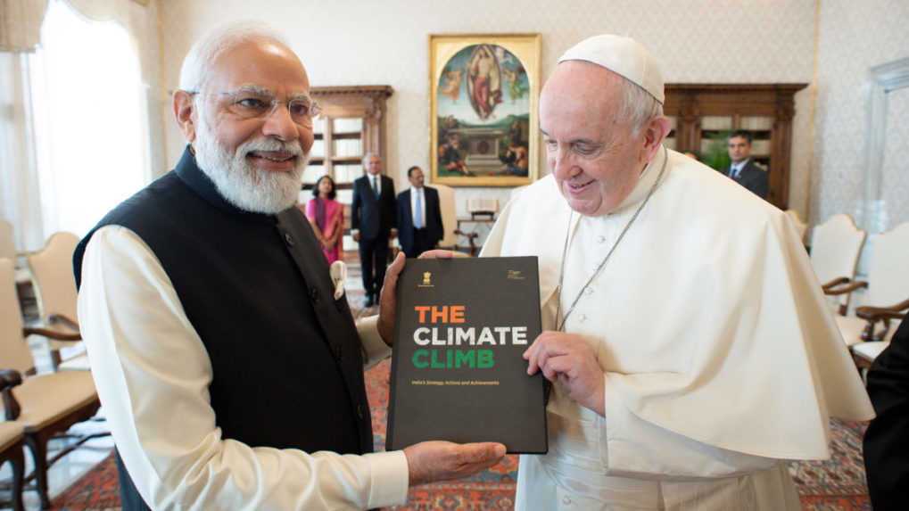 Premiér Indie pozval pápeža na návštevu krajiny