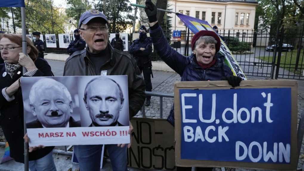 Eurokomisia bude chrániť dodržiavanie práv EÚ, Poľsku hrozia sankcie
