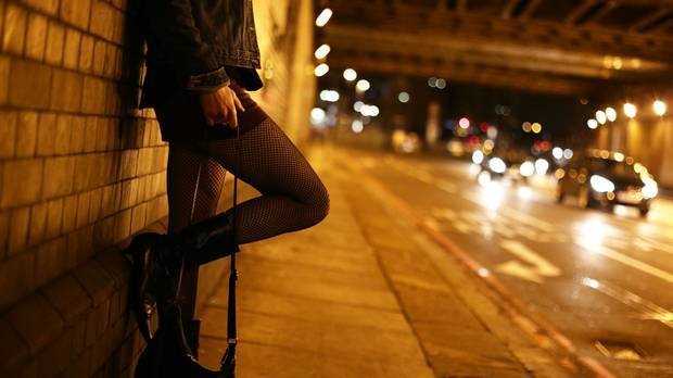 Zákaz prostitúcie v Španielsku? Premiér hovorí o zotročovaní žien