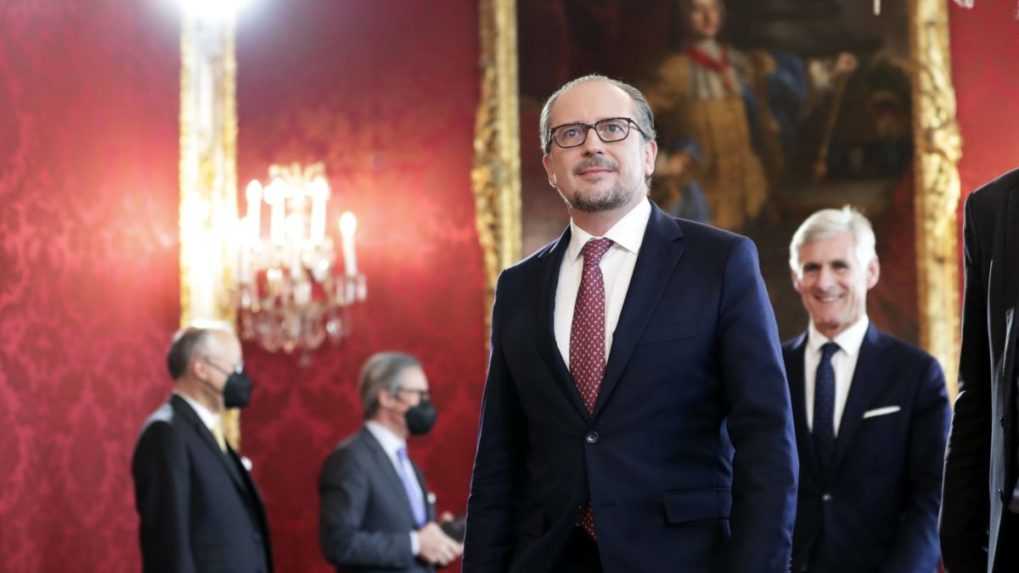 Alexander Schallenberg sa stal novým rakúskym kancelárom