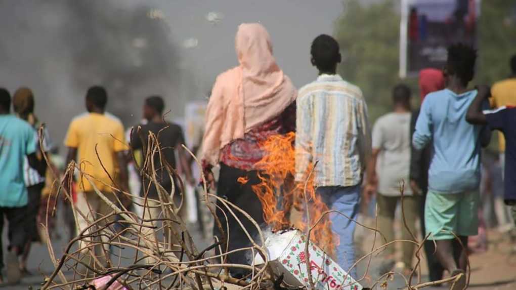 Život v Sudáne sa po prevrate zastavil