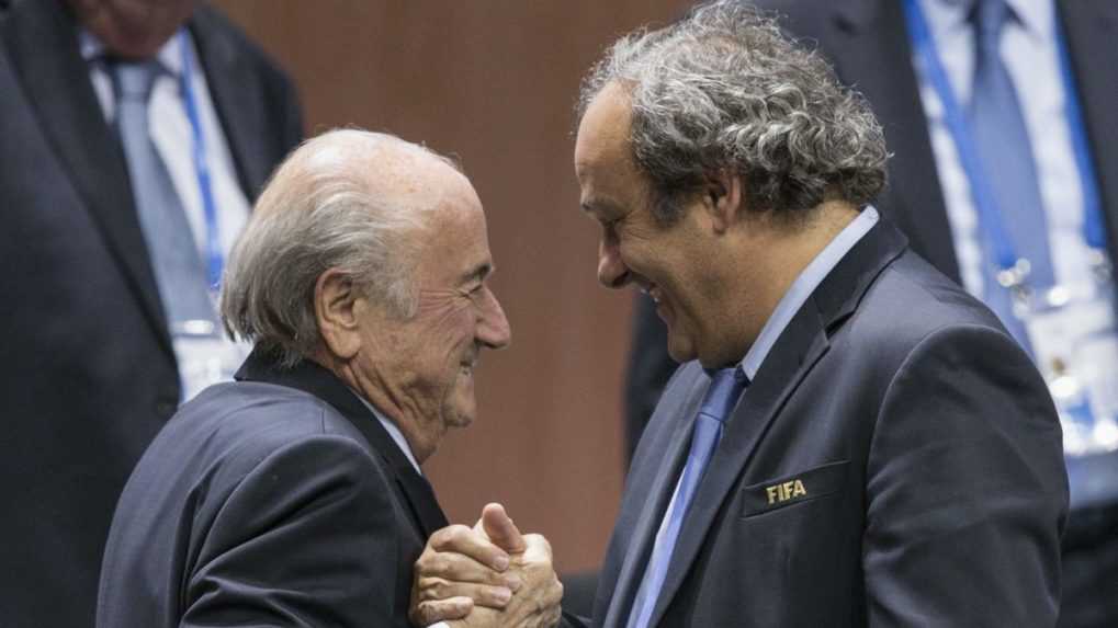 Blattera a Platiniho obvinila švajčiarska prokuratúra z podvodu