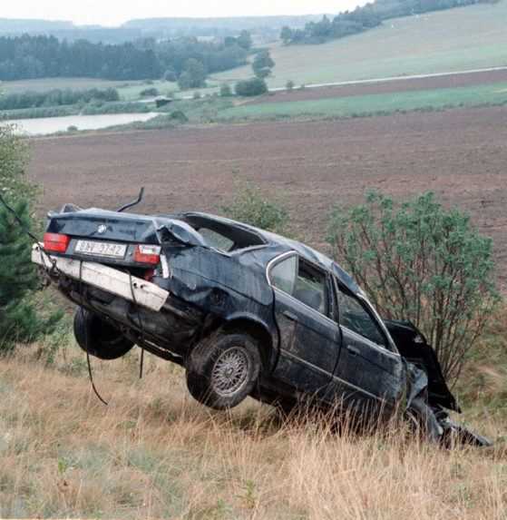 Pred 30 rokmi havarovalo auto, v ktorom sedel Alexander Dubček. Mnohí o príčine nehody špekulovali