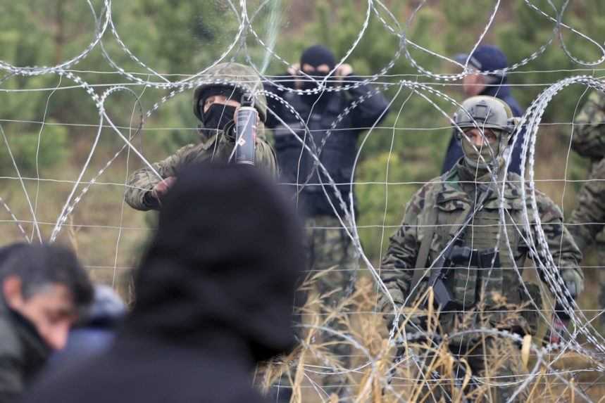 Do Poľska sa vlani pokúšalo ilegálne dostať 40 000 ľudí cez hranicu s Bieloruskom