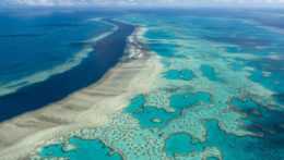 Na snímke Veľká koralová bariéra pri pobreží Austrálie.