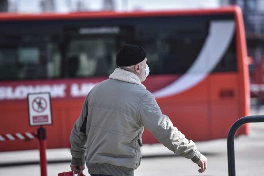 Slovak Lines pre nedostatok vodičov hlási výpadok viacerých spojov