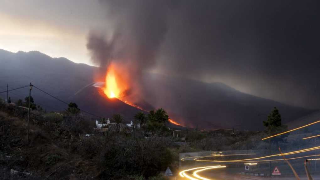 Sopka na ostrove La Palma stále nie je pokojná, erupcia trvá už 71 dní