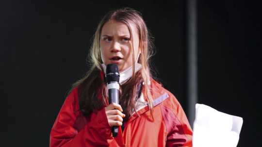 environmentálna aktivistka Greta Thunbergová na proteste v Glasgowe