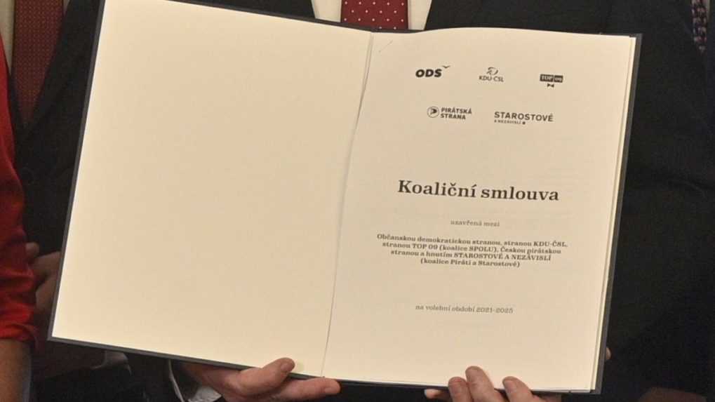 Lídri koalícií SPOLU a PirSTAN podpísali koaličnú zmluvu
