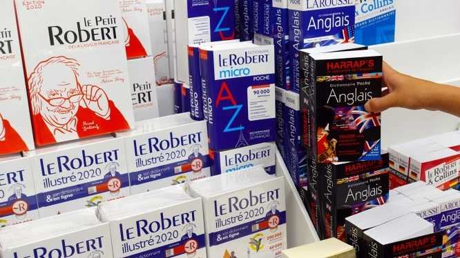 Francúzsky slovník rozvíril debatu zavedením bezpohlavného zámena