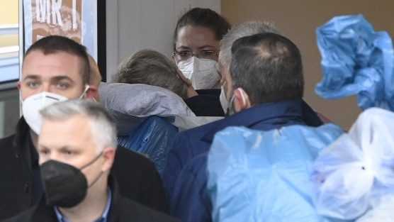 Český prezident Zeman je späť v nemocnici. Mal sa nakaziť covidom