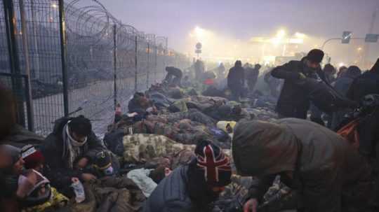 Migranti na poľsko-bieloruskej hranici.