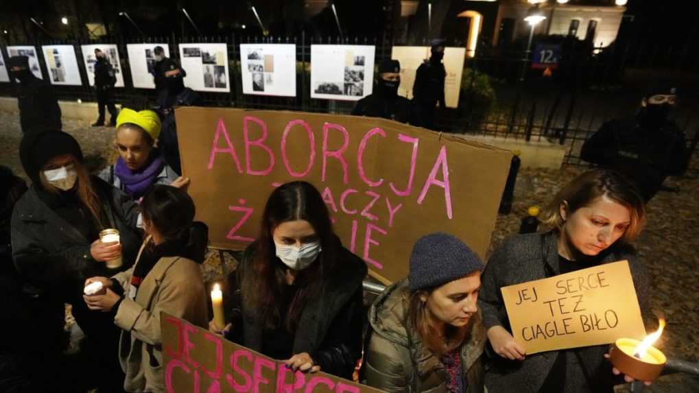 Poľsko: Smrť tehotnej ženy spustila vlnu protestov proti interrupčnému zákonu