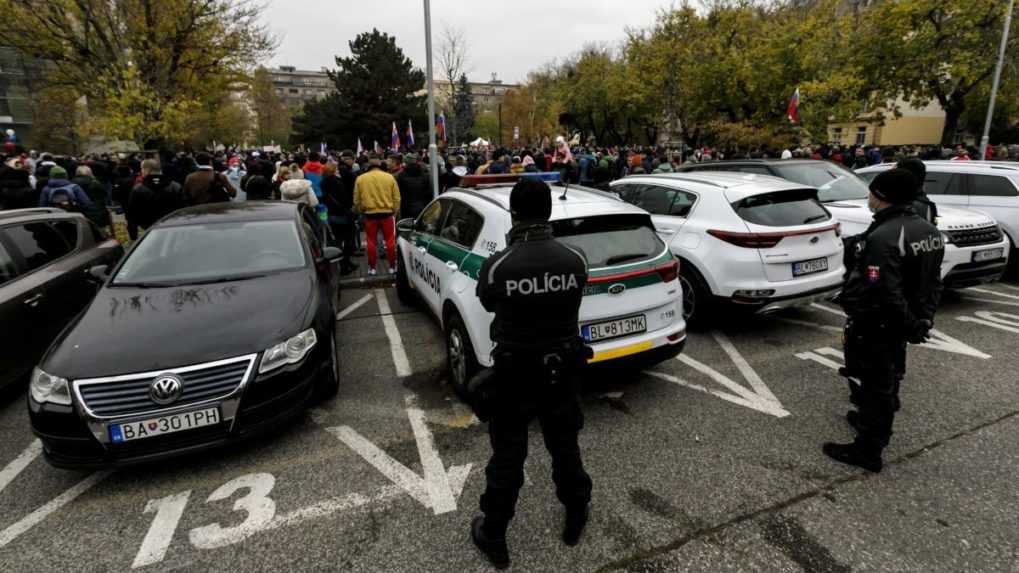 Hamran poďakoval policajtom, ktorí dohliadali na poriadok počas protestov v Bratislave