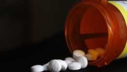 Európska lieková agentúra rozhoduje o uvedení tabletky proti covidu na trh
