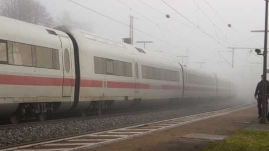 vlak Intercity Express (ICE) v ktorom došlo k incidentu.
