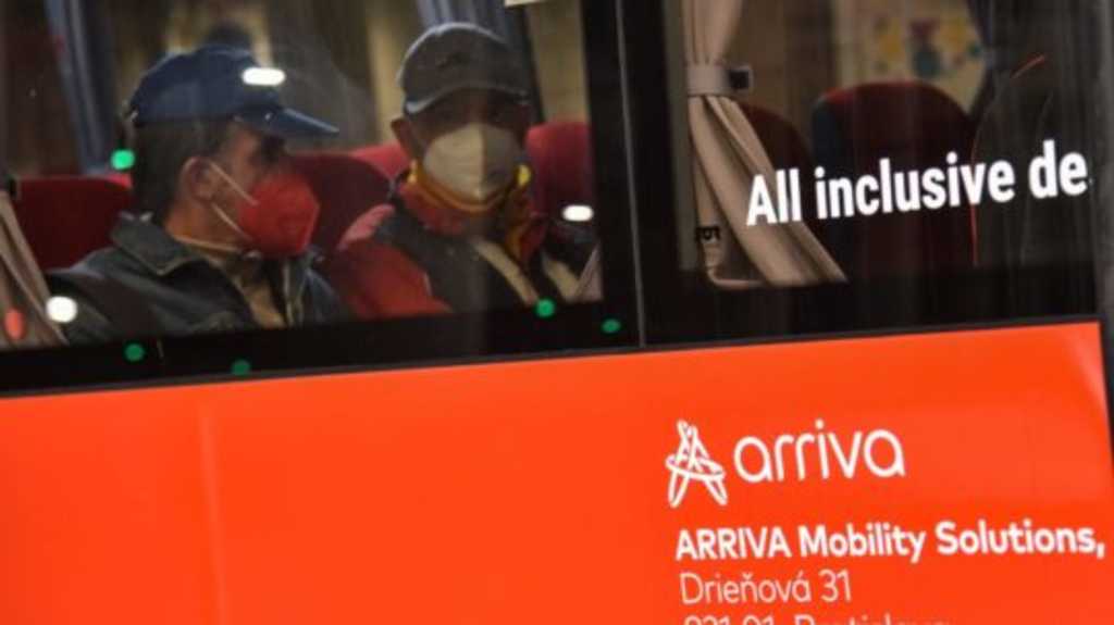 Na snímke autobus spoločnosti Arriva.