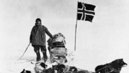 Na snímke bádateľ Roald Amundsen.