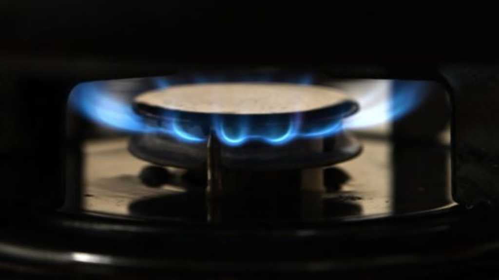 Plyn na plynovom sporáku v domácnosti.