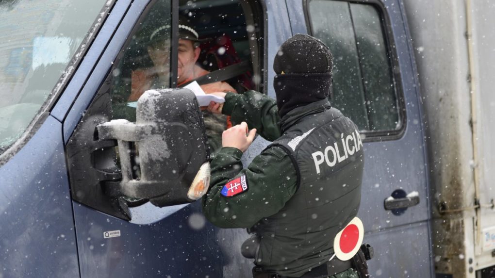 Polícia počas Silvestra a Nového roka posilní služby